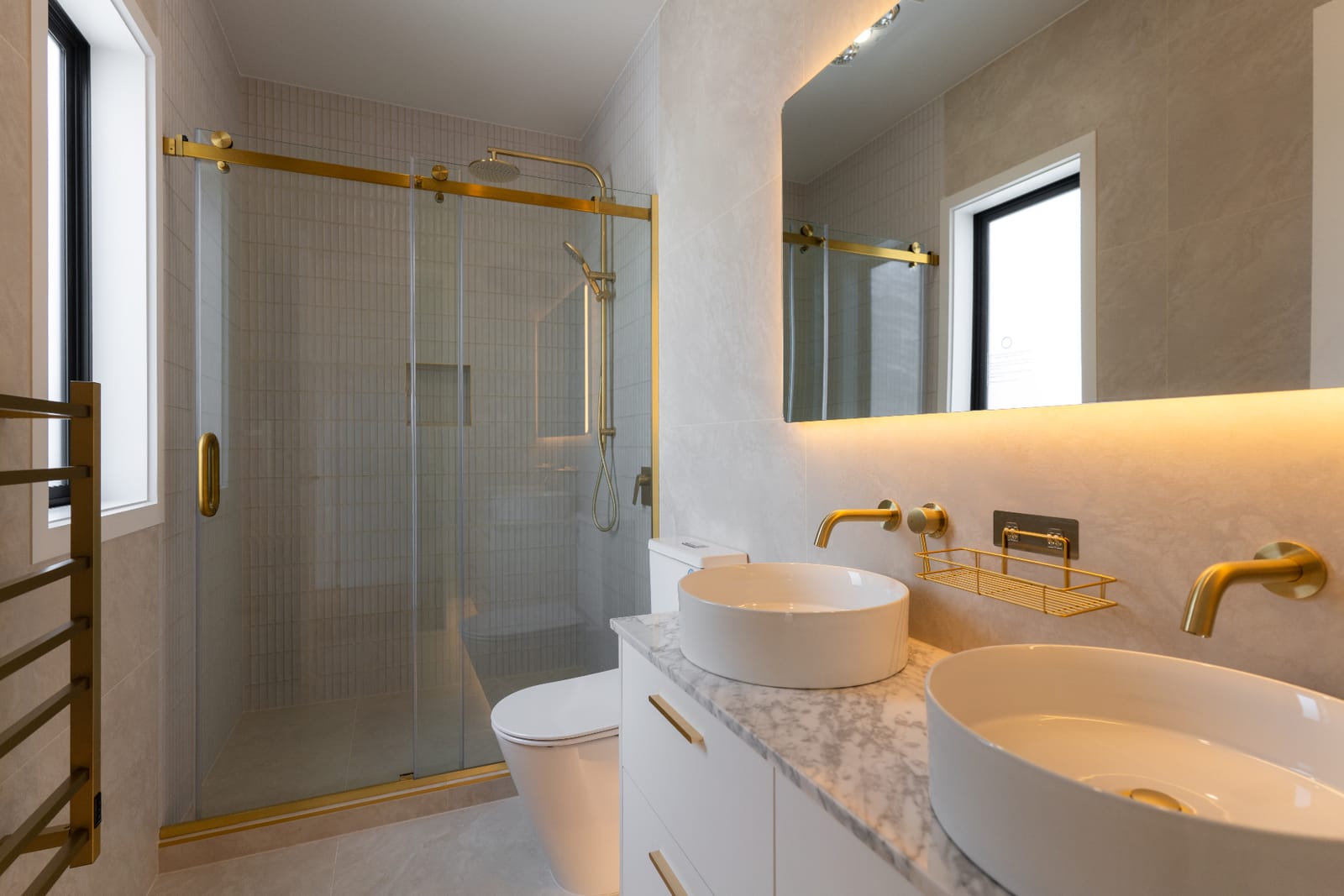 Bathroom at 4A Daphne Street
