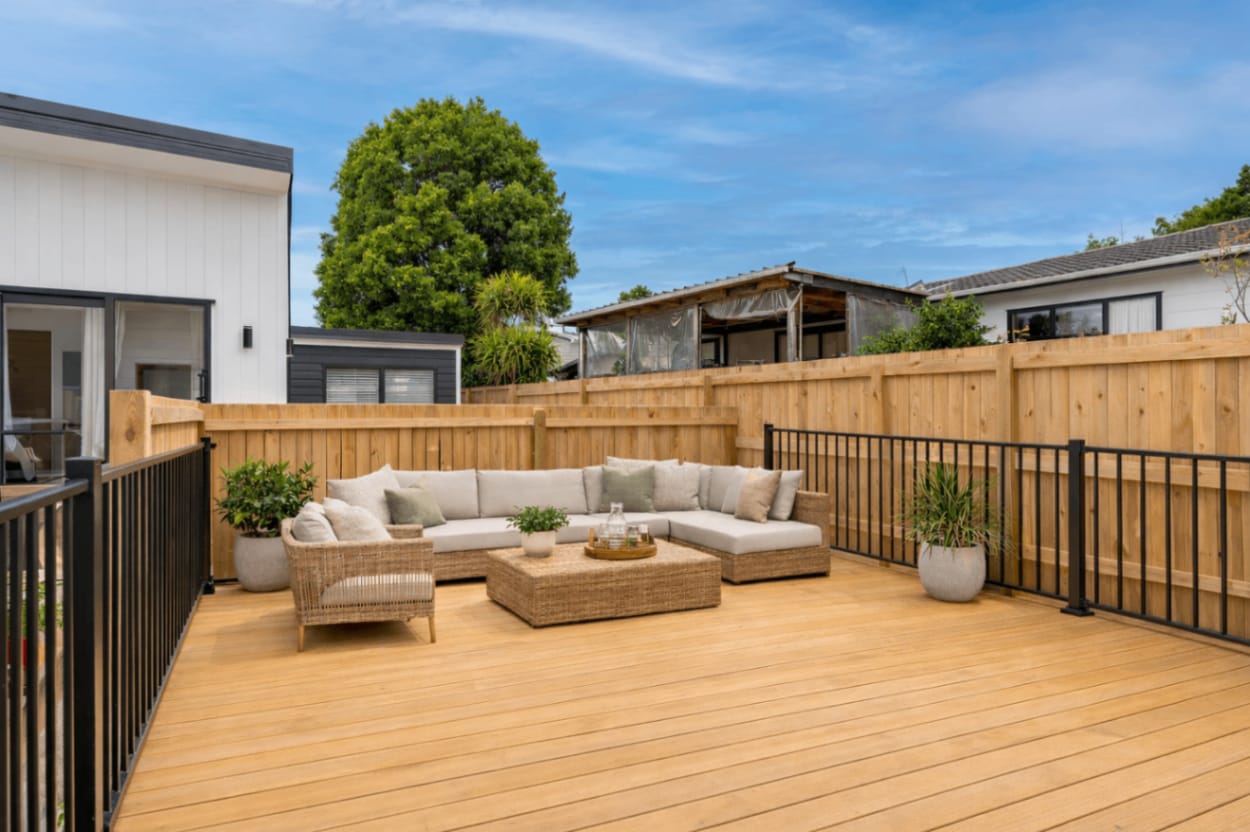Outdoor deck at 4A Daphne Street